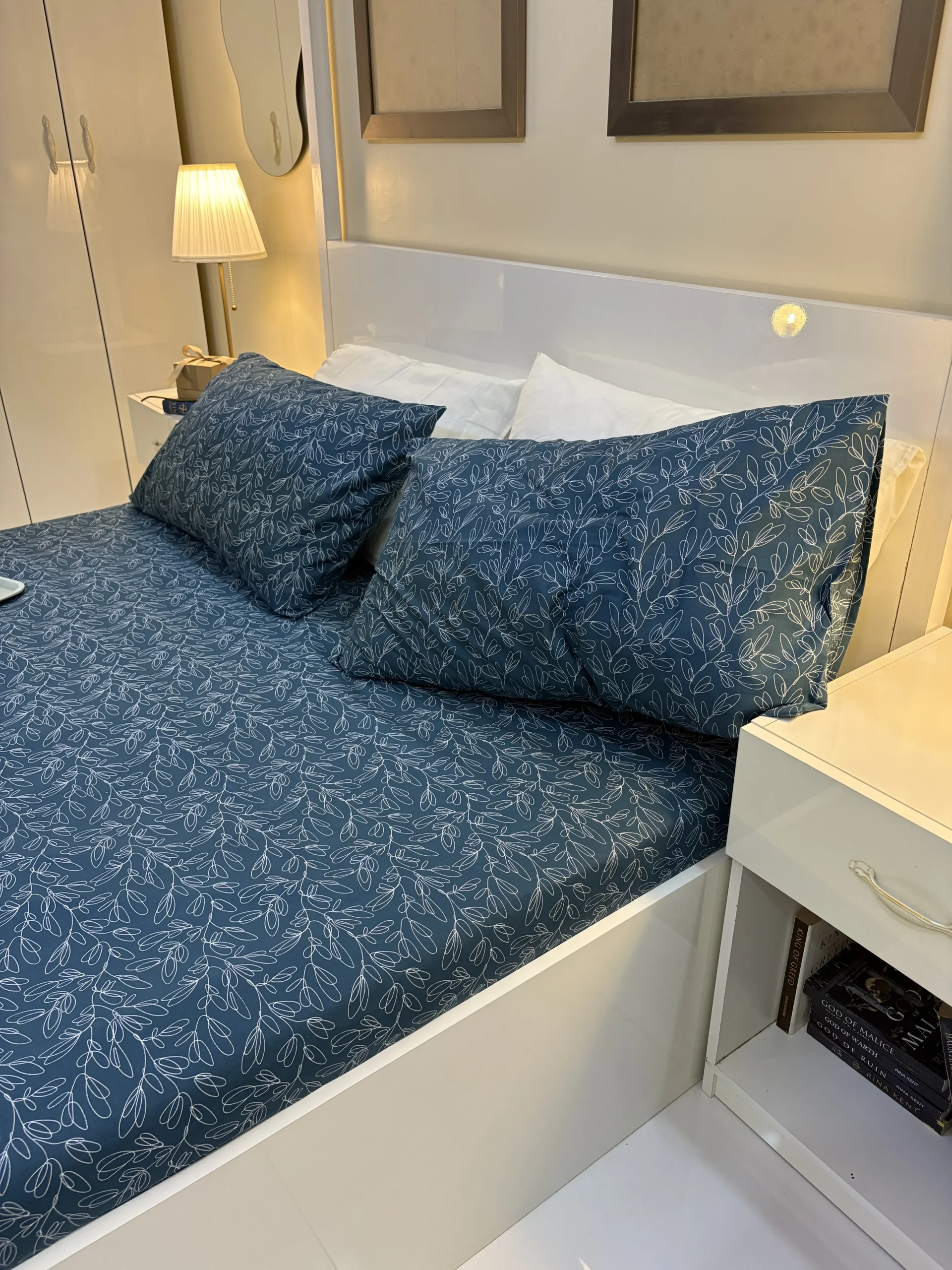 Royal Navy Leaf 2 Royal Navy Leaf - Image 2